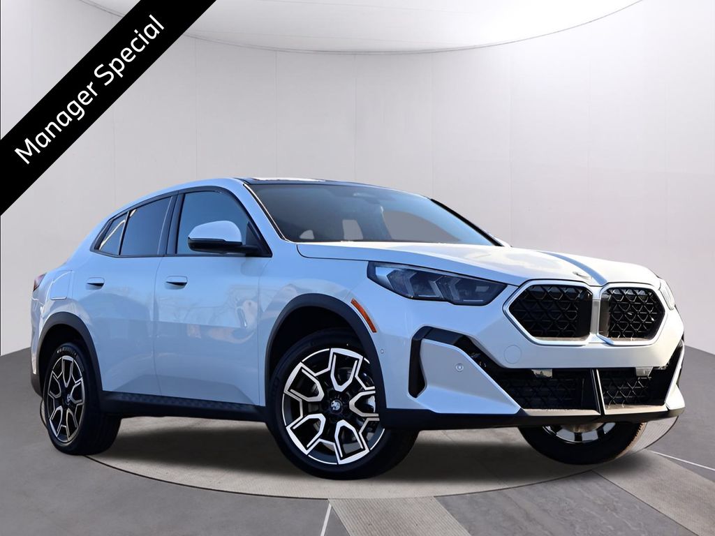 2025 BMW X2 28i's photo