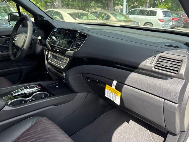 2026 Honda Ridgeline Black Edition photo 23