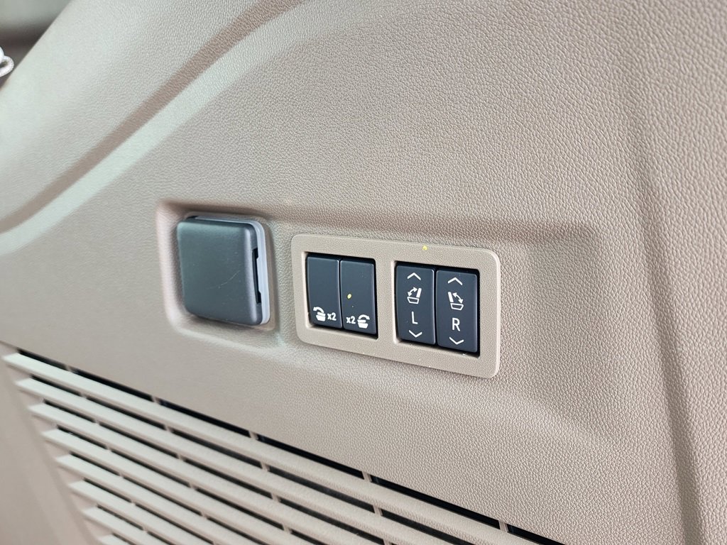 2026 Gmc Yukon Denali photo 53