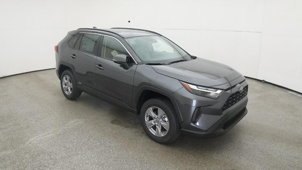 2025 Toyota RAV4 Hybrid XLE photo 29