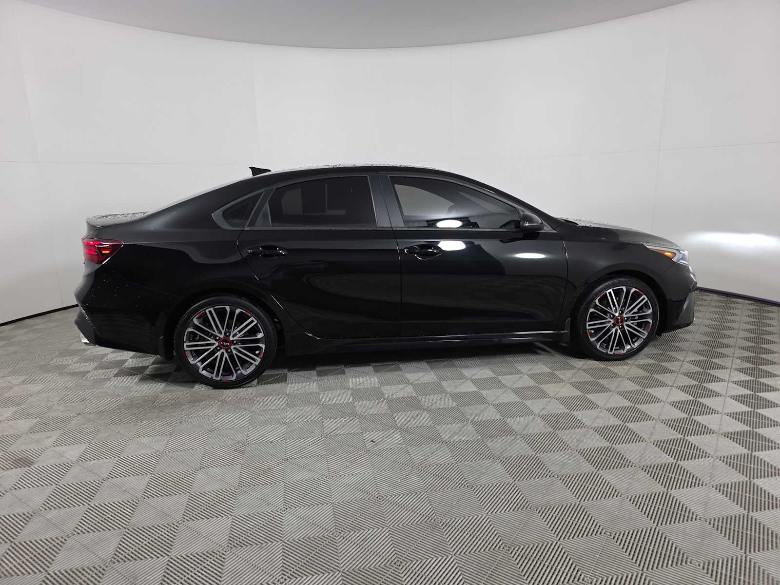 2023 Kia Forte GT photo 8