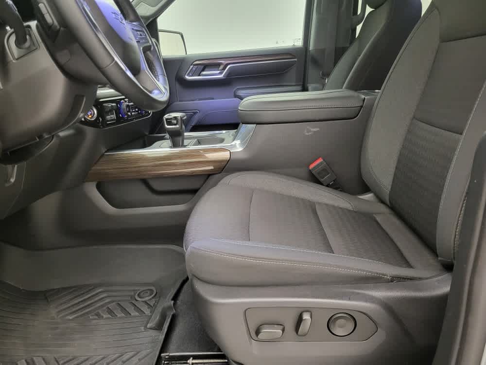 2023 Chevrolet Silverado 1500 LT Trail Boss photo 3