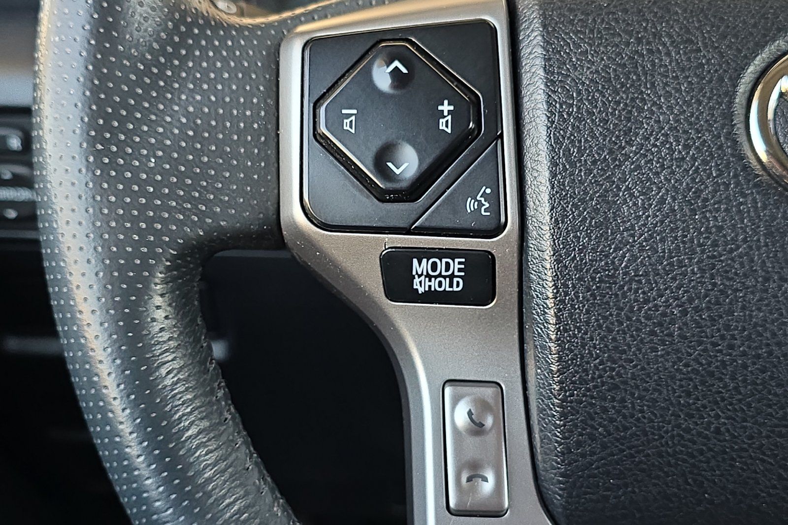 2022 Toyota 4Runner SR5 photo 23
