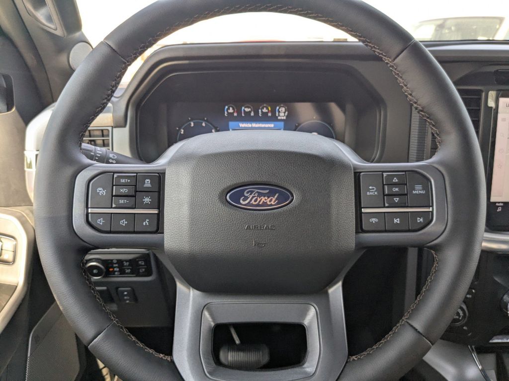 2025 Ford F-150 Lariat photo 29