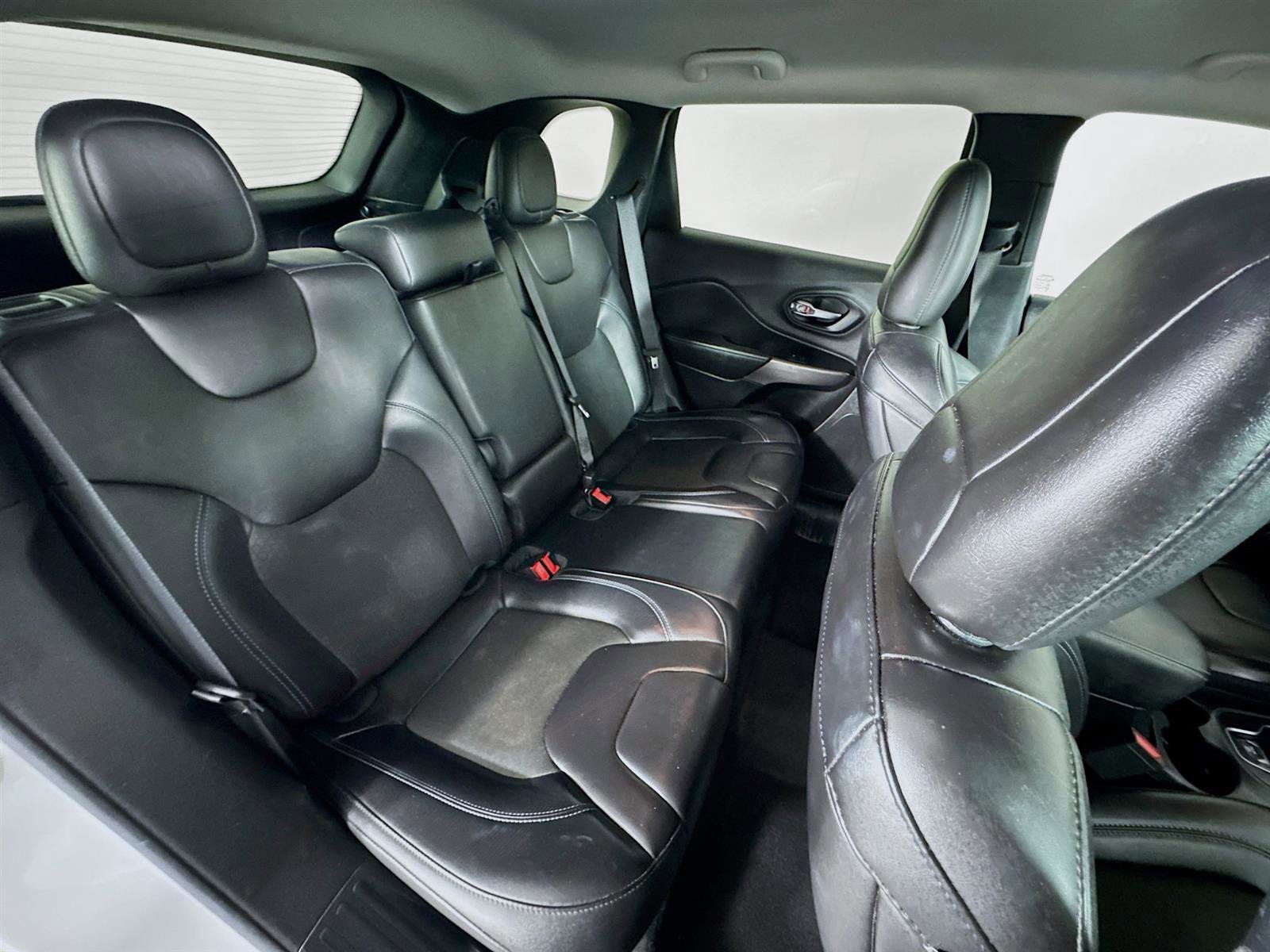 2019 Jeep Cherokee Latitude photo 22