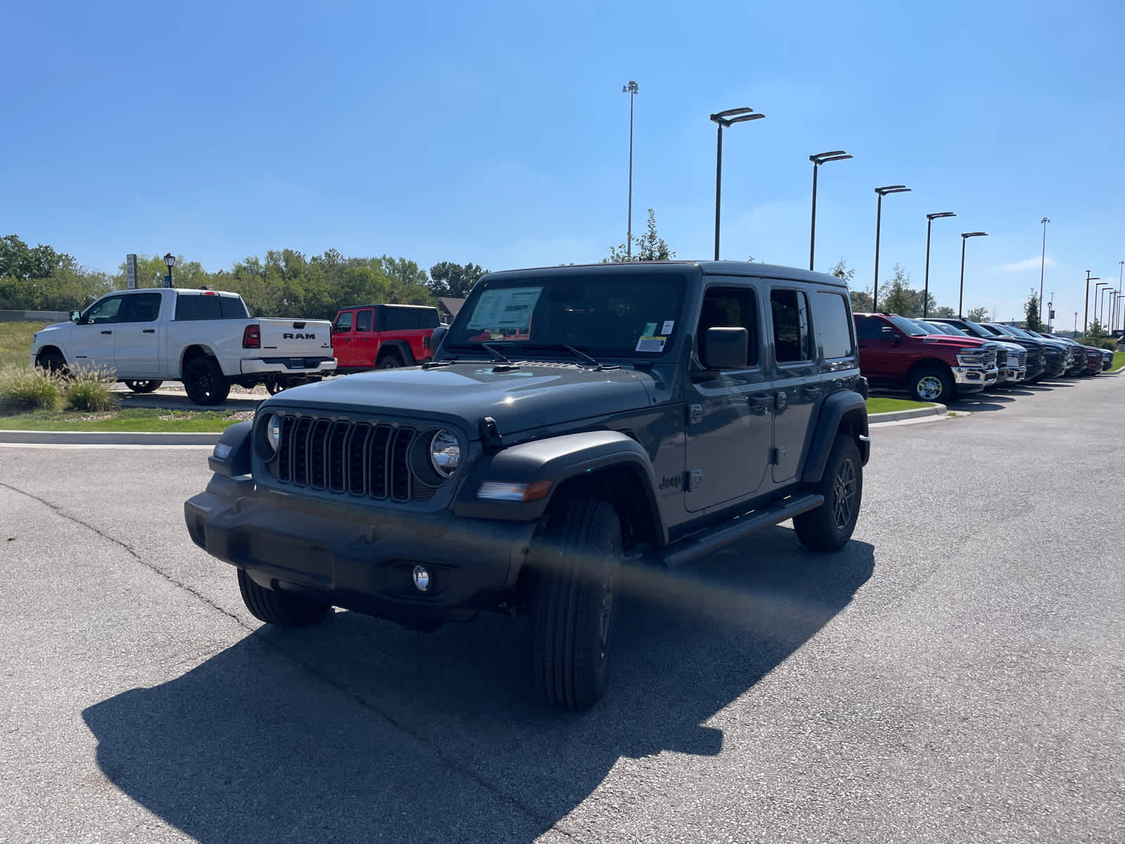 2025 Jeep Wrangler Sport S photo 4