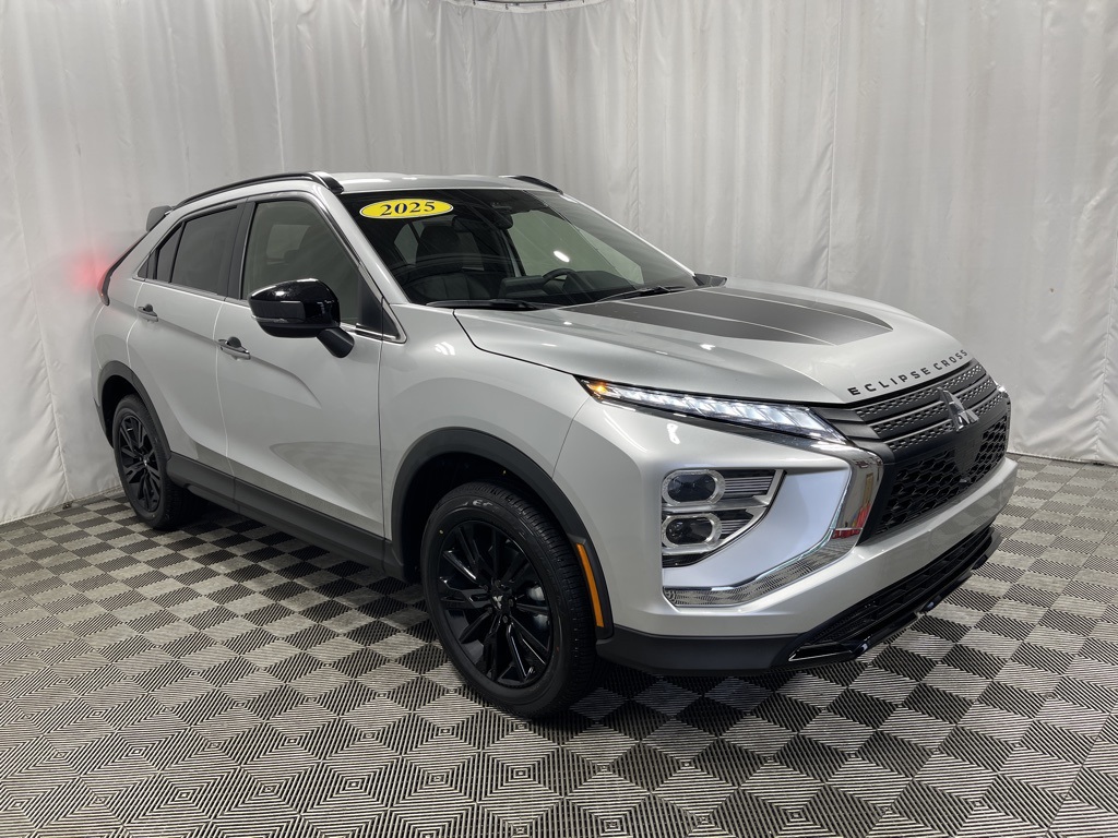 2025 Mitsubishi Eclipse Cross SEL photo 2