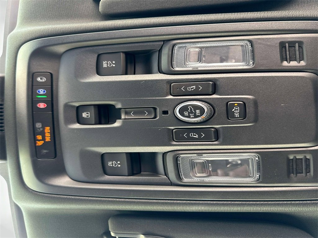 2025 Gmc Yukon Denali photo 32