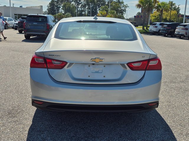 2018 Chevrolet Malibu 1LT photo 3