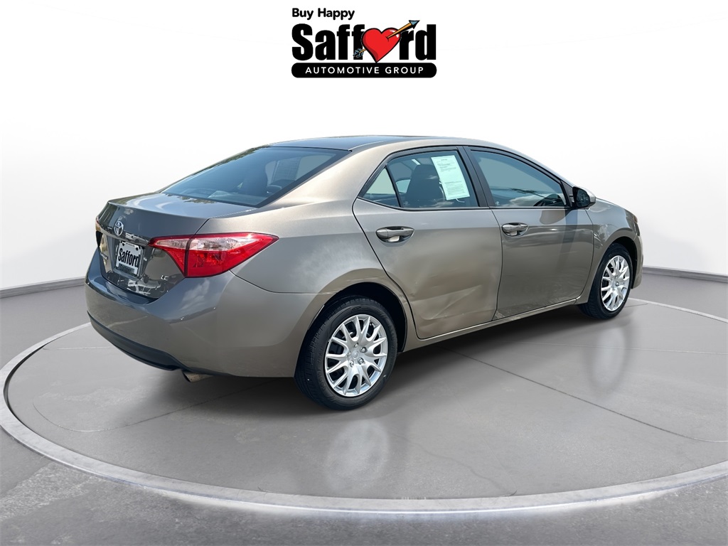 2017 Toyota Corolla LE photo 7