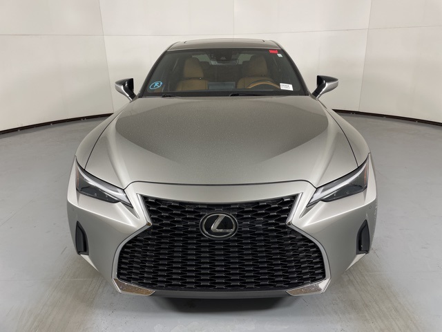2021 Lexus IS 300 photo 3