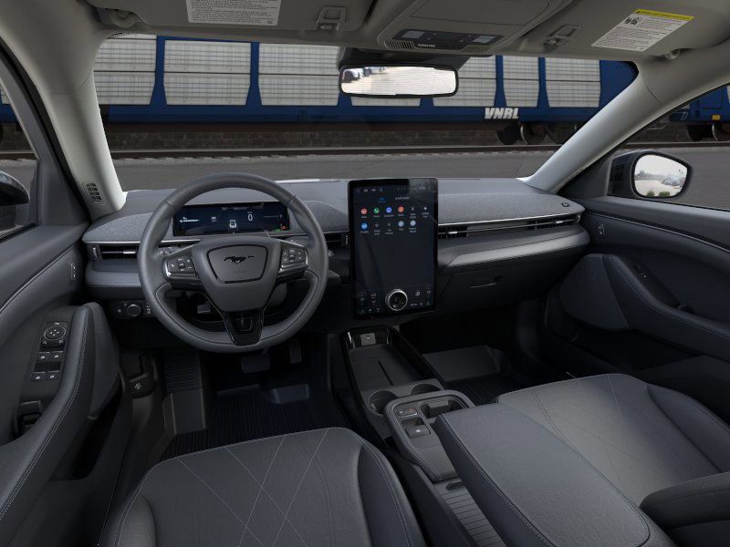 2025 Ford Mustang Mach-E Select photo 4