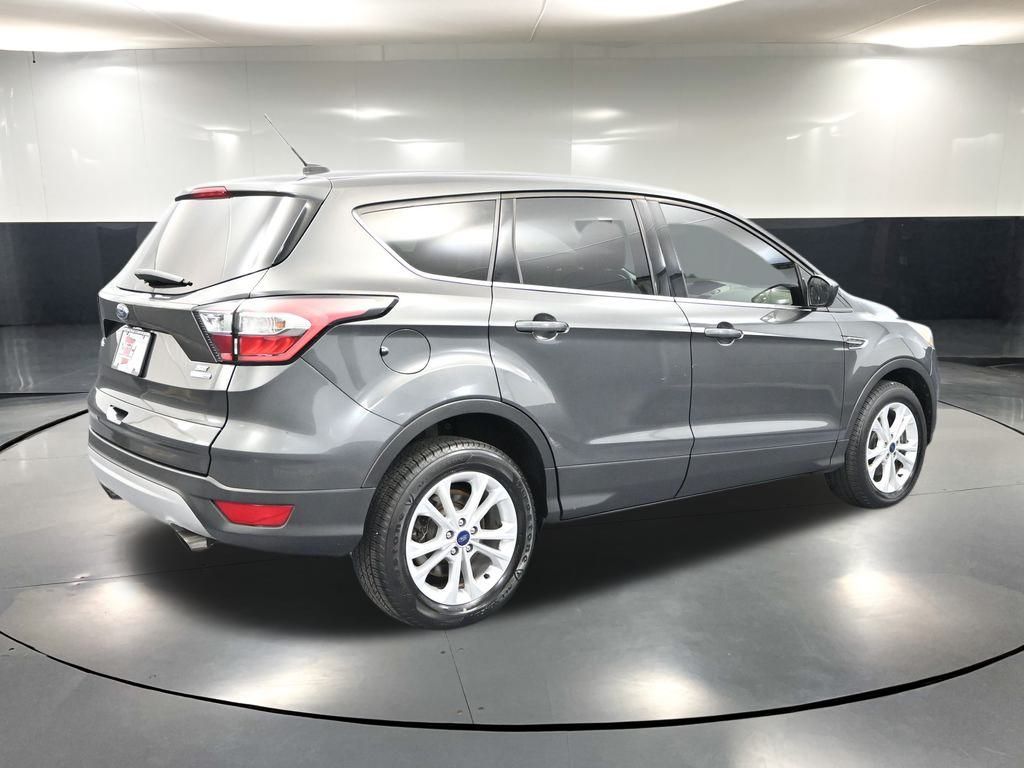 2017 Ford Escape SE photo 4