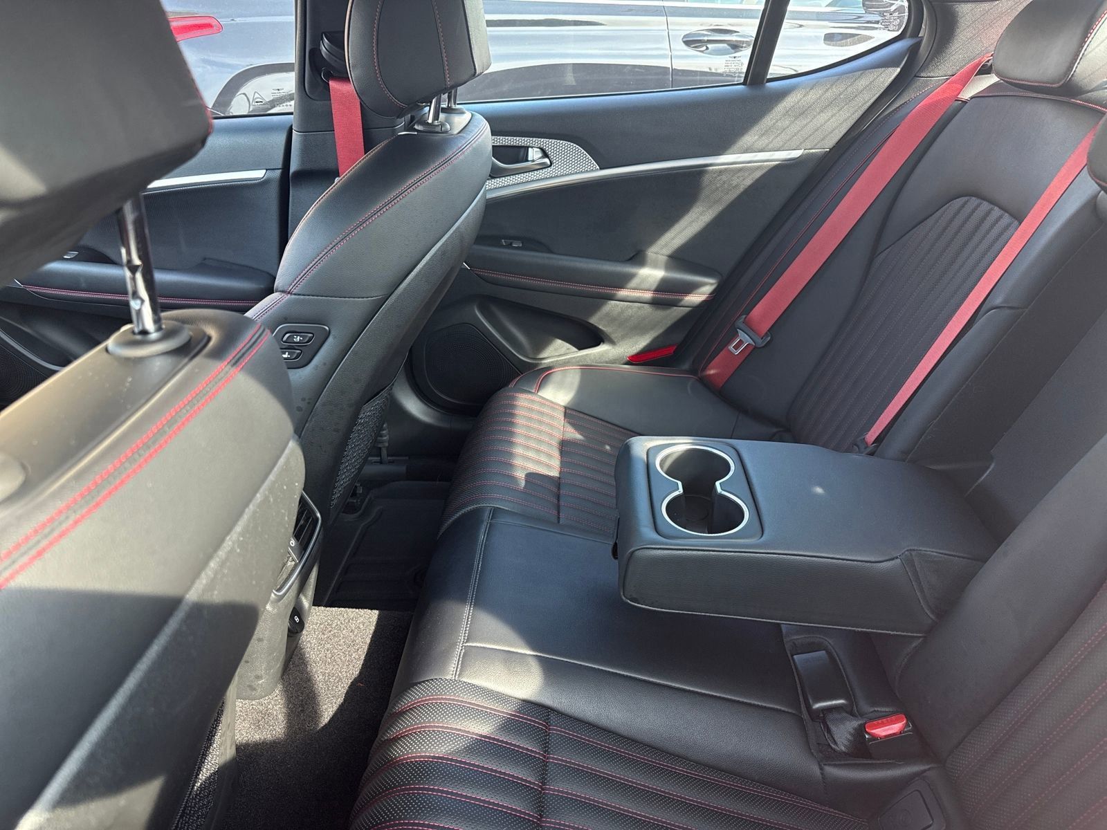 2023 Genesis G70 2.0T photo 8