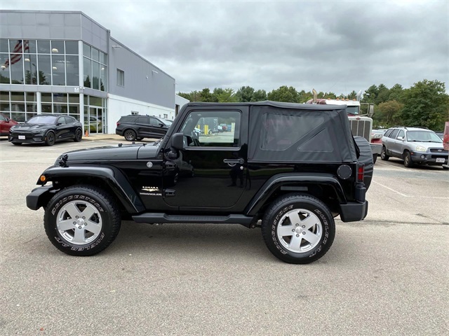 2012 Jeep Wrangler Sahara photo 7
