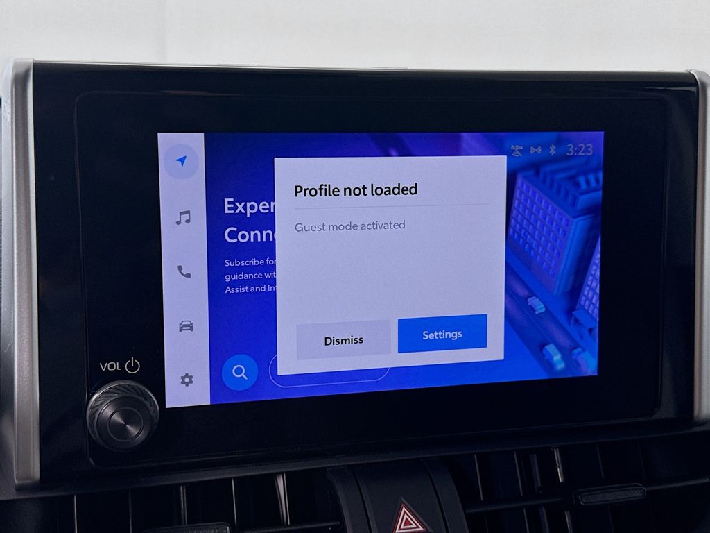 2023 Toyota RAV4 XLE photo 11