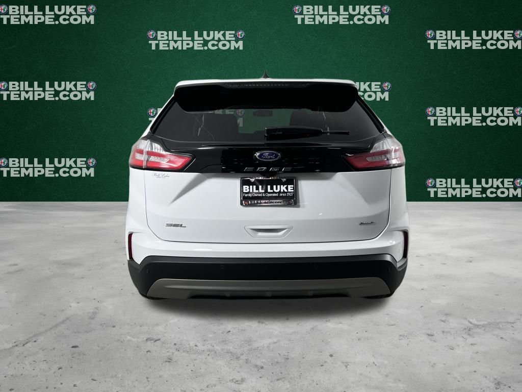 2024 Ford Edge SEL photo 4