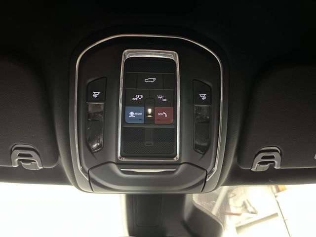 2023 Jeep Wagoneer L Base photo 24