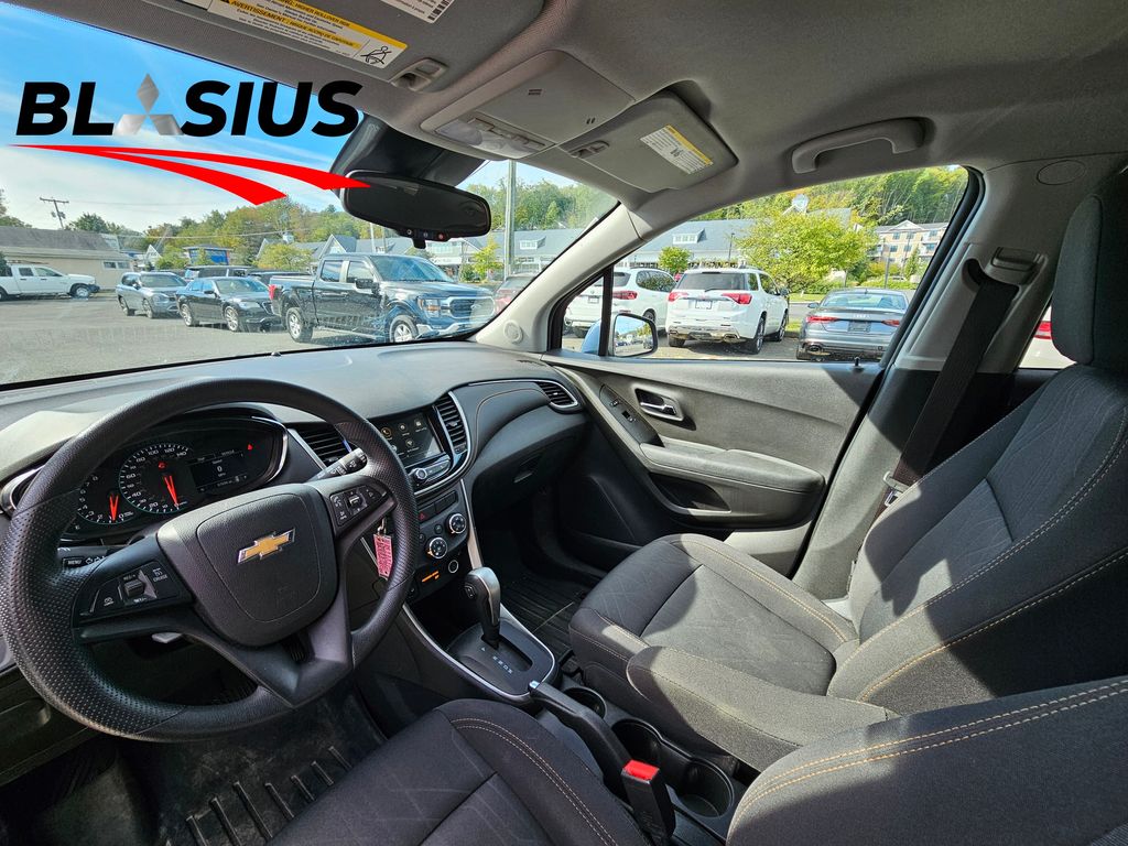 2018 Chevrolet Trax LT photo 9