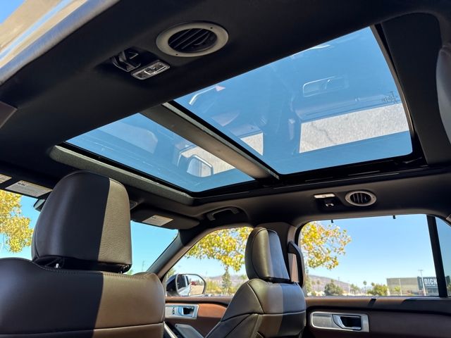 2022 Ford Explorer King Ranch photo 18