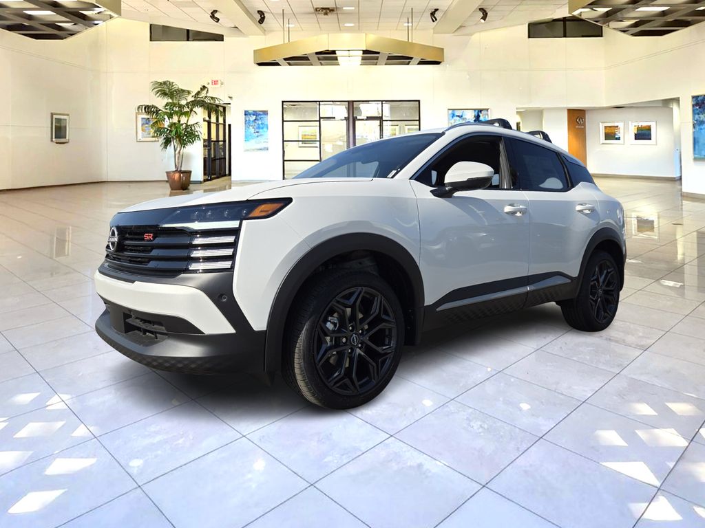 2025 Nissan Kicks SR photo 2