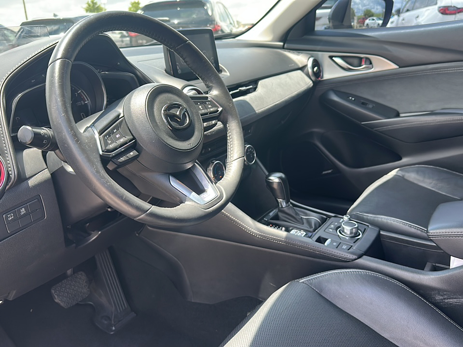 2019 Mazda CX-3 Grand Touring photo 2