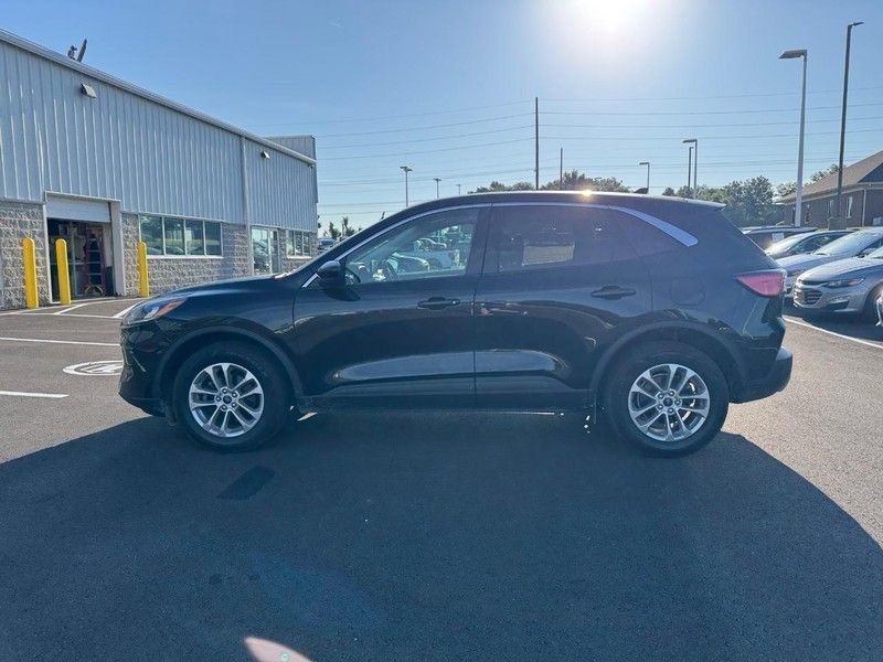 2021 Ford Escape SE photo 6