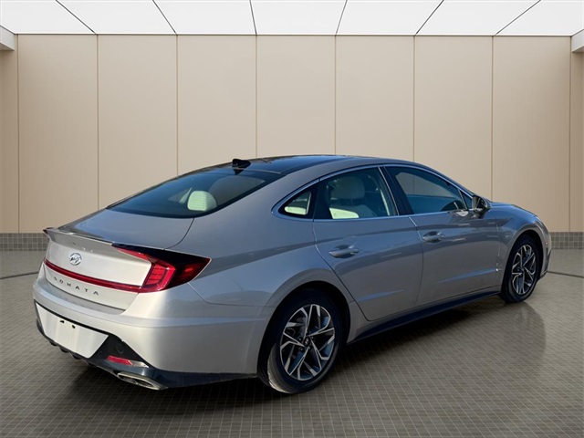 2023 Hyundai Sonata SEL photo 3