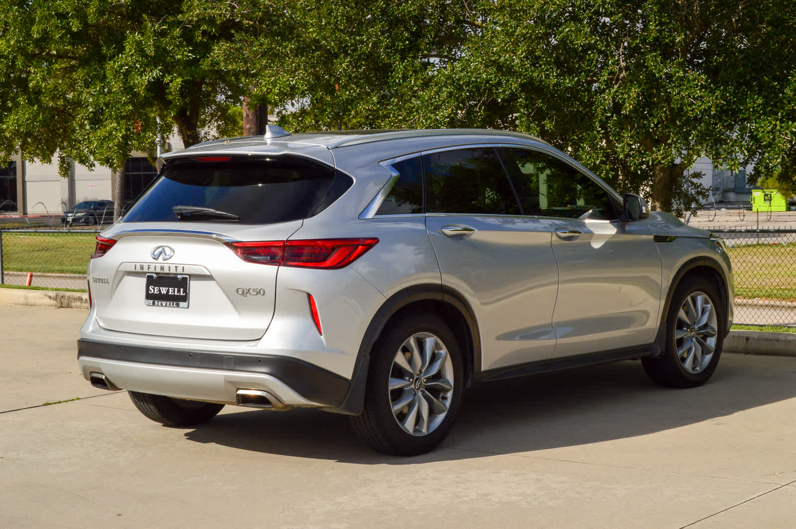 2020 Infiniti QX50 Luxe photo 4