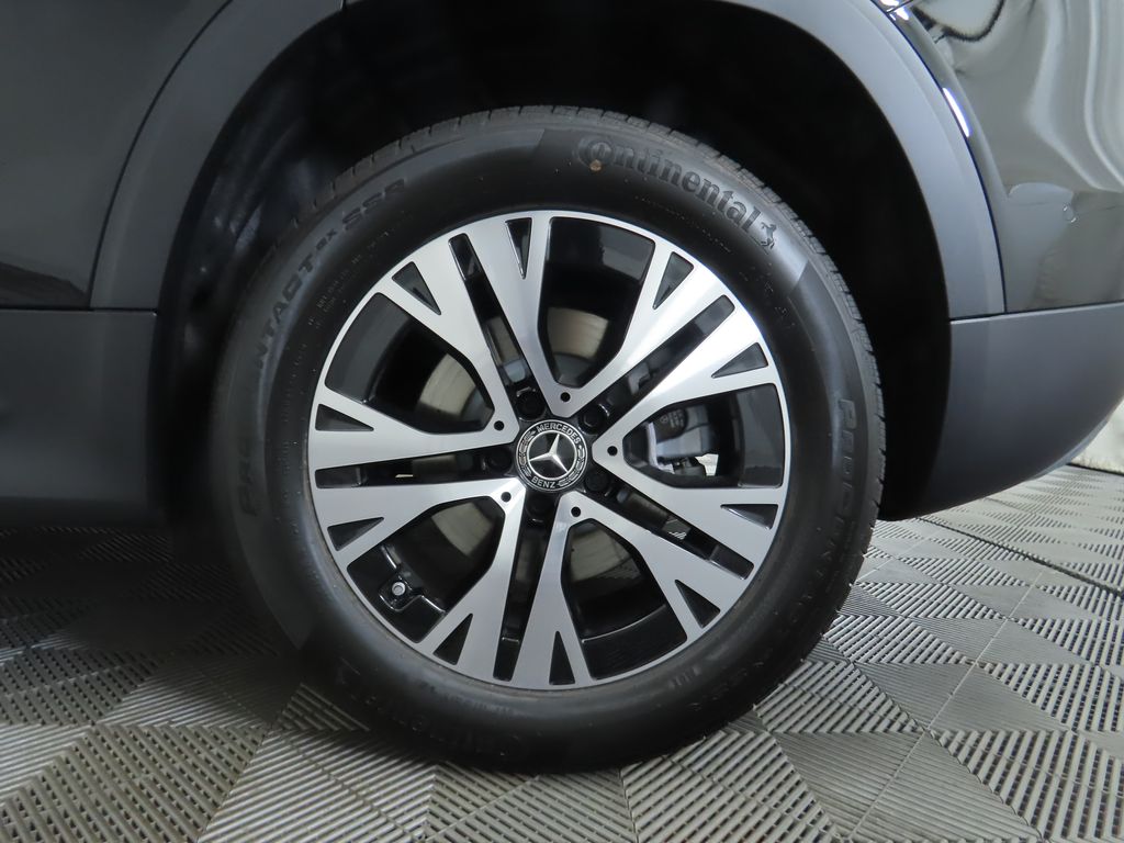 2026 Mercedes Benz GLB 250 photo 29