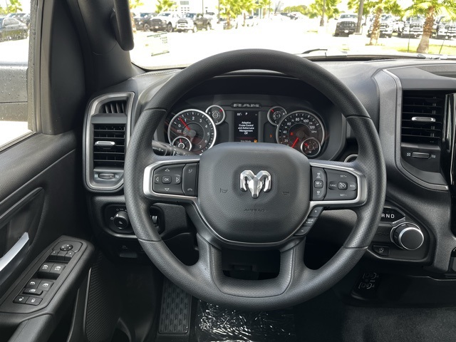 2025 Ram 1500 Tradesman photo 5