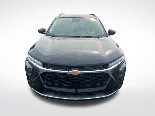 2025 Chevrolet Trax LT photo 7