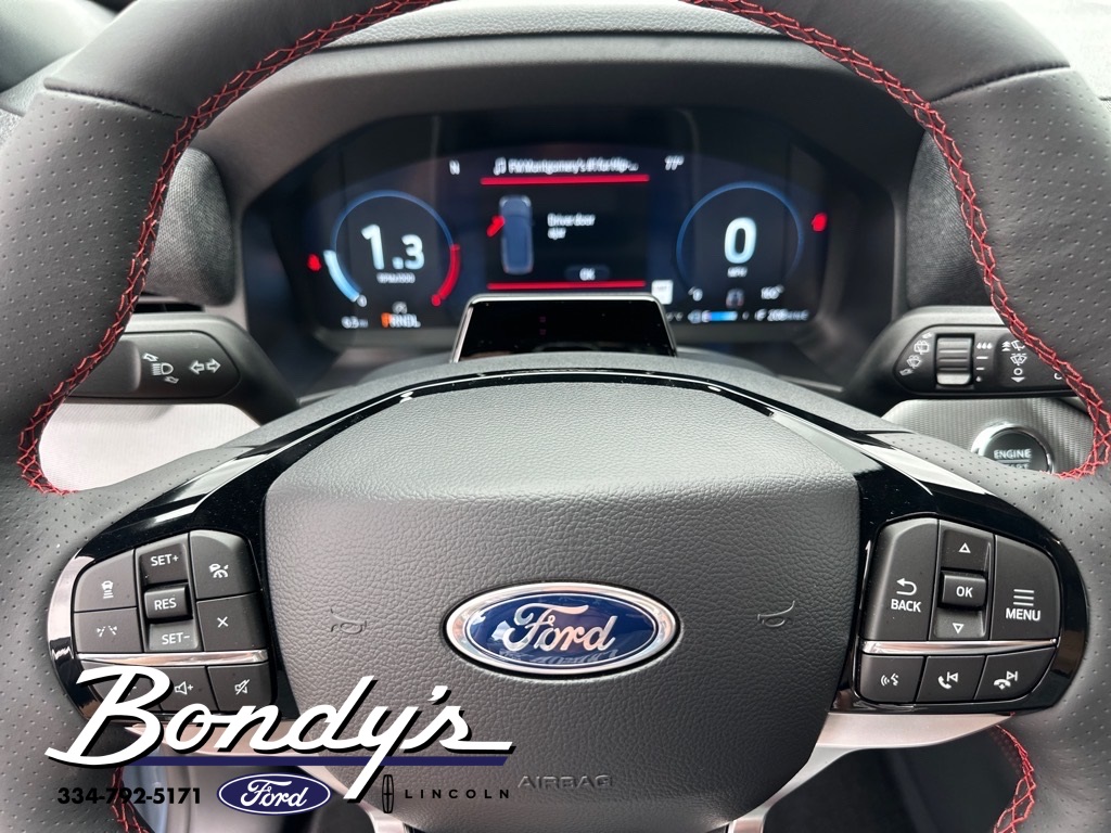 2025 Ford Explorer ST-Line photo 5