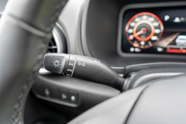 2023 Hyundai Kona Limited photo 16