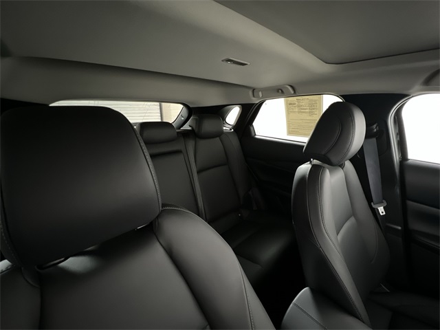 2025 Mazda CX-30 2.5 S Preferred photo 12