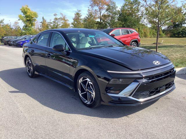 2026 Hyundai Sonata SEL Sport photo 4