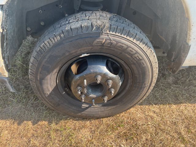 2022 Ram 3500 Tradesman photo 3