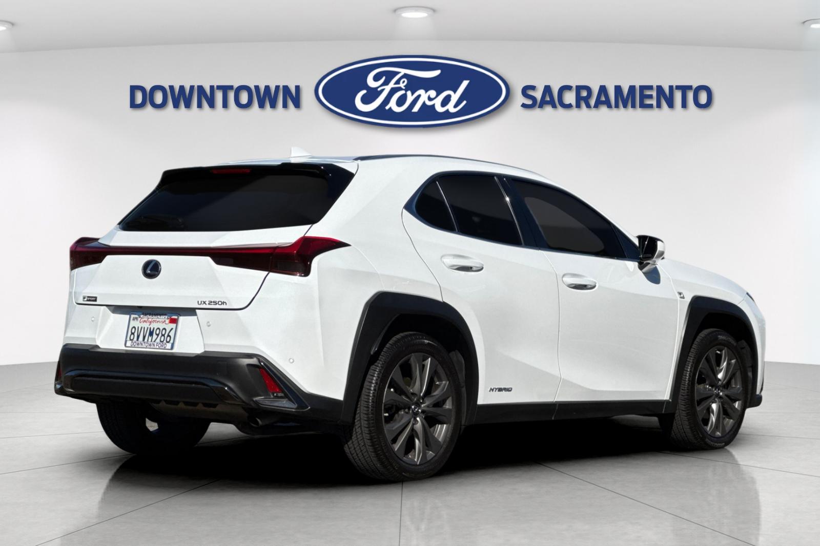 2021 Lexus UX 250h F SPORT photo 2