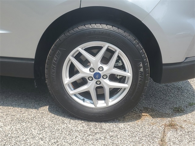 2022 Ford Edge SEL photo 9