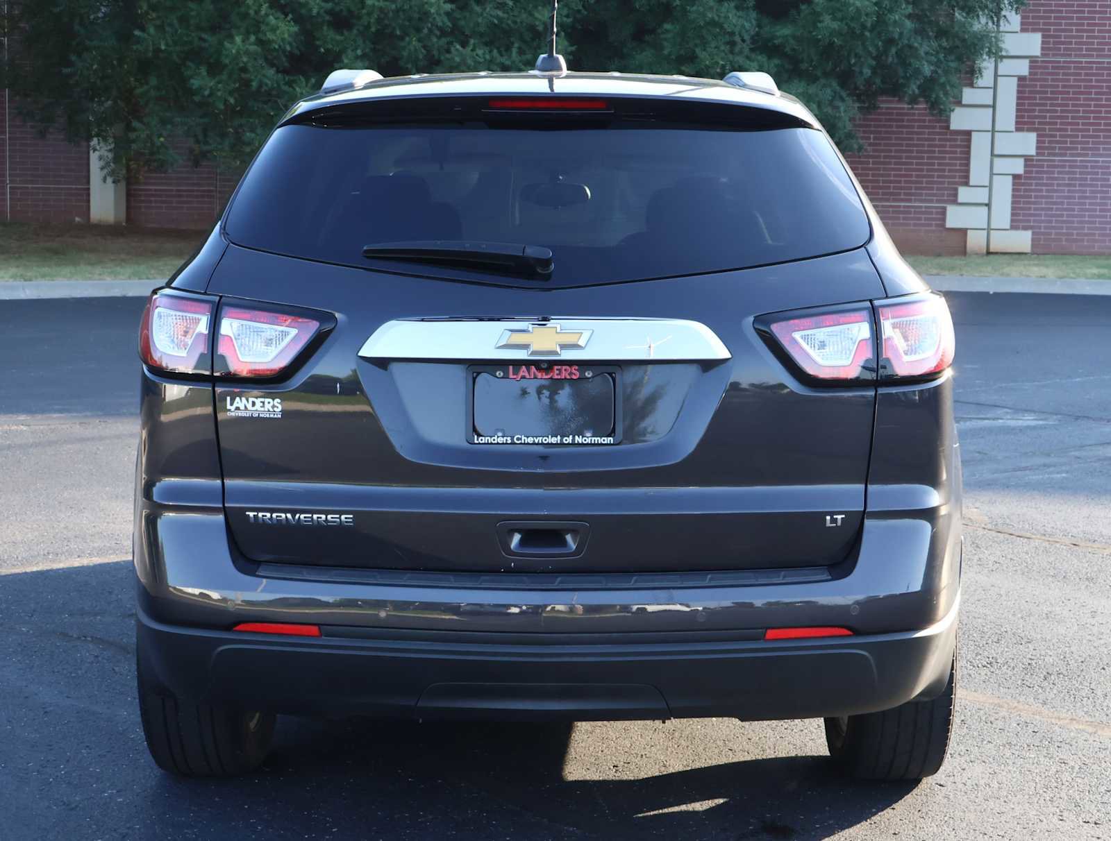 2017 Chevrolet Traverse 1LT photo 24