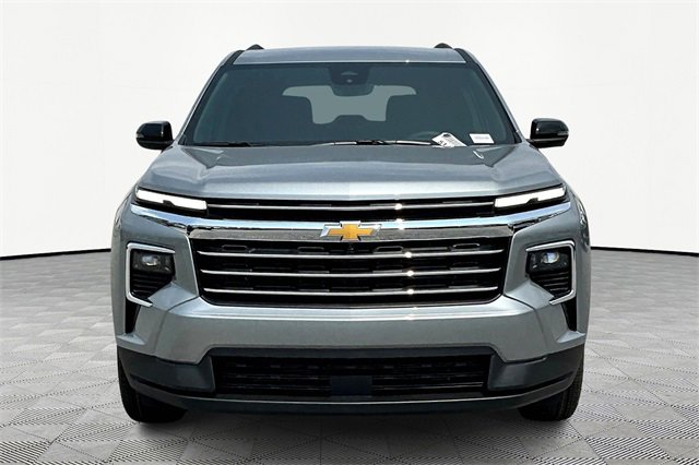 2026 Chevrolet Traverse L photo 2