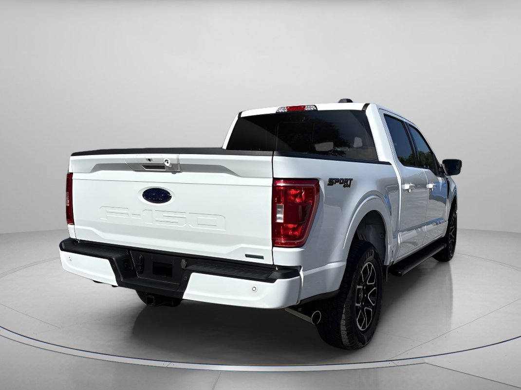 2023 Ford F-150 XLT photo 3