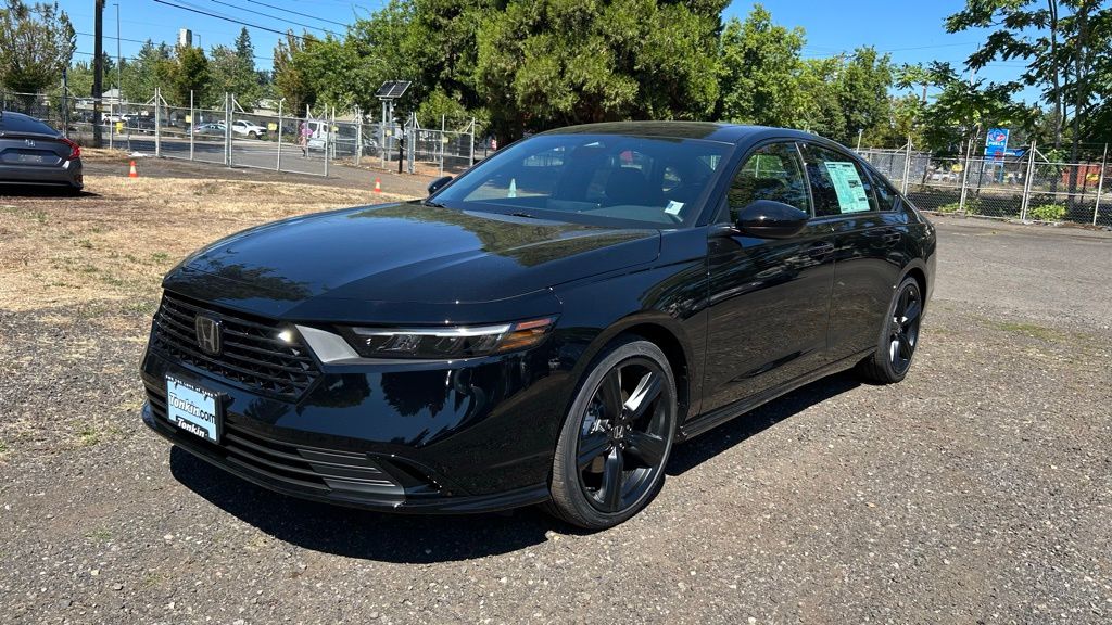 2025 Honda Accord Hybrid Sport-L photo 4