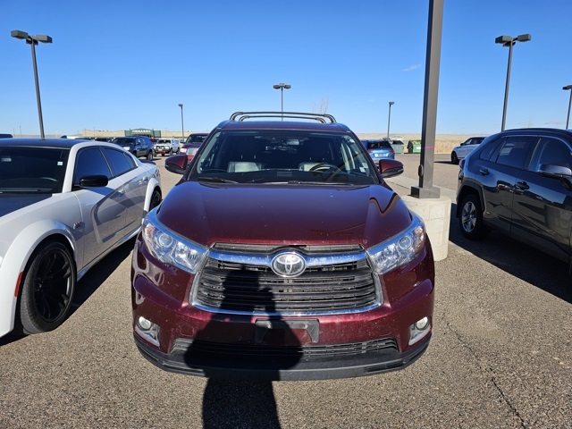 Used 2015 Toyota Highlander Limited Platinum with VIN 5TDDKRFH0FS152704 for sale in Casper, WY