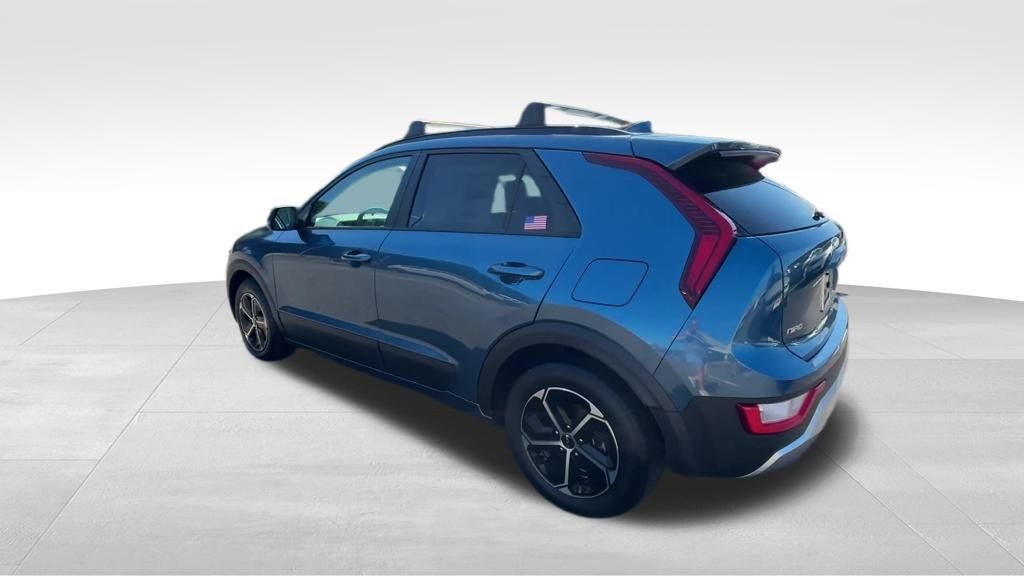 2025 Kia Niro EX photo 2