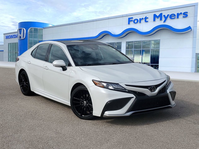 2023 Toyota Camry XSE's photo