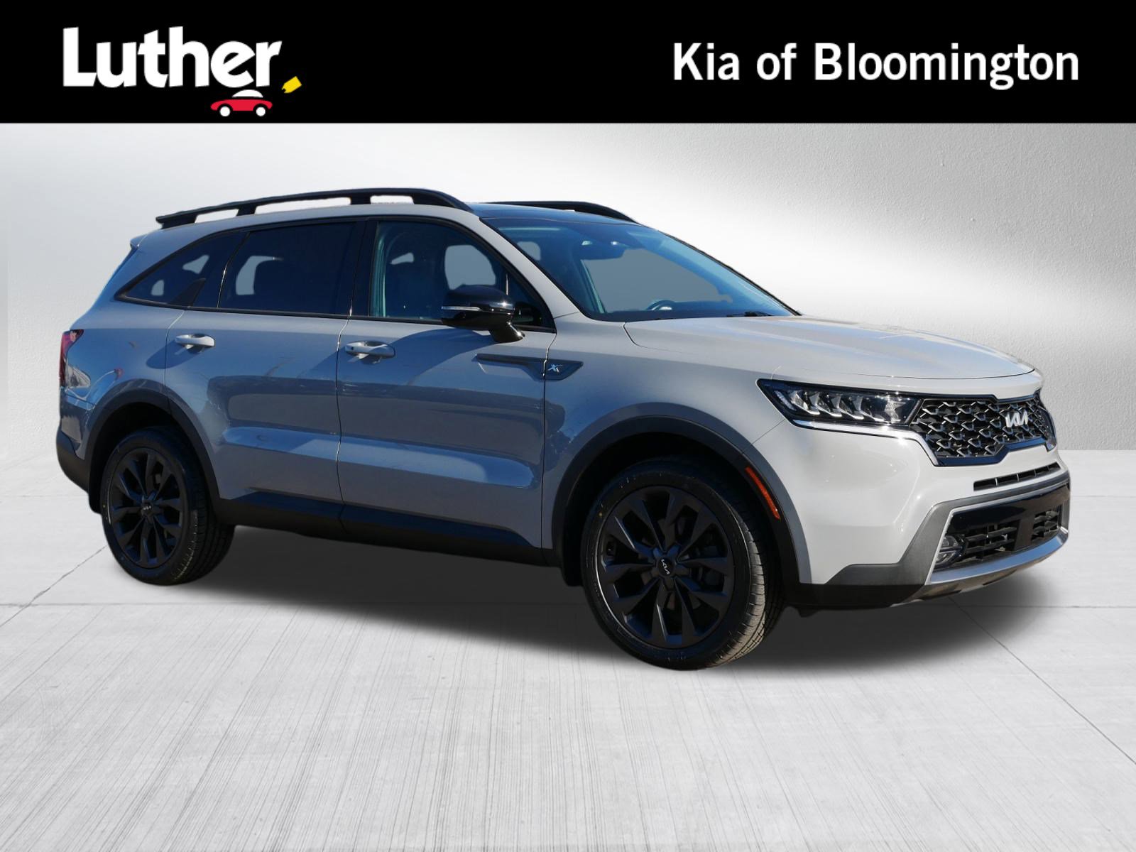 2022 Kia Sorento X-Line EX's photo