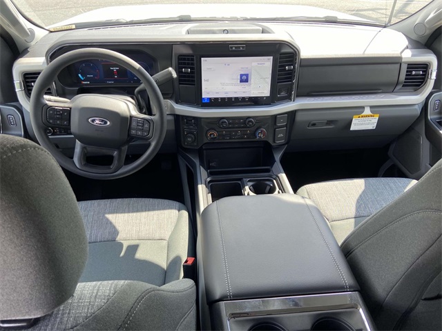 2026 Ford F-350 photo 9