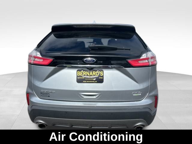 2020 Ford Edge SEL photo 6