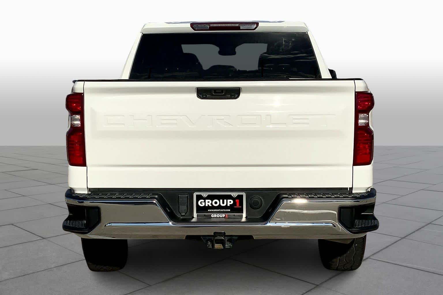 2022 Chevrolet Silverado 1500 LT photo 4